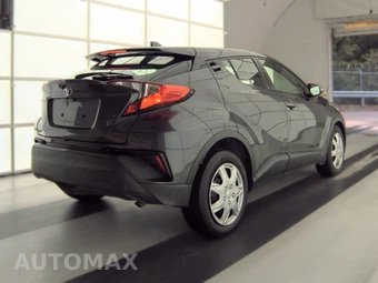 2019 Toyota C-HR LE - miniatura 4