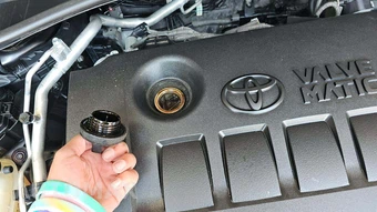 2019 Toyota C-HR Limited - miniatura 18