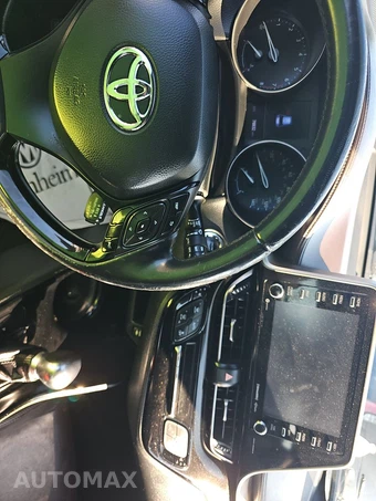 2019 Toyota C-HR Limited - miniatura 11
