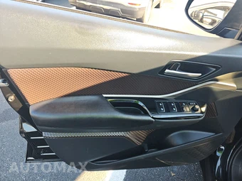 2019 Toyota C-HR Limited - miniatura 9