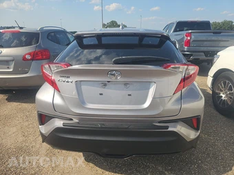 2019 Toyota C-HR XLE - miniatura 5