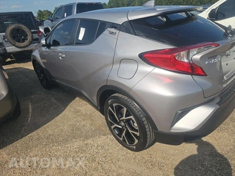 2019 Toyota C-HR XLE - miniatura 6