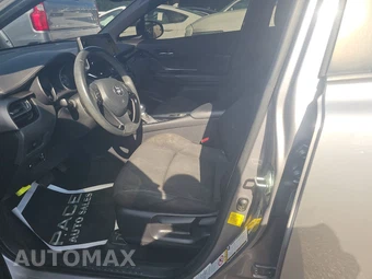 2019 Toyota C-HR XLE - miniatura 7
