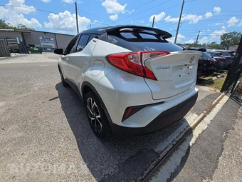 2019 Toyota C-HR XLE - miniatura 2