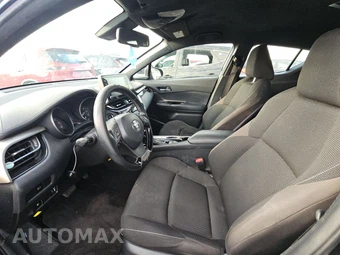 2019 Toyota C-HR XLE – miniatura 7