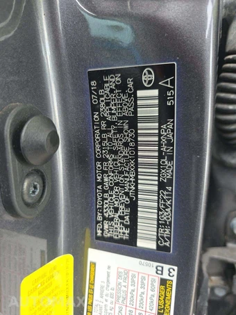 2019 Toyota C-HR XLE - miniatura 5