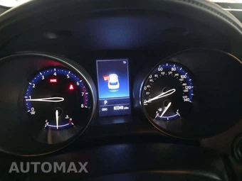 2019 Toyota C-HR XLE - miniatura 9