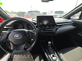 2019 Toyota C-HR XLE – miniatura 11