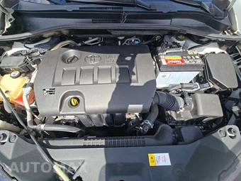 2019 Toyota C-HR XLE – miniatura 15