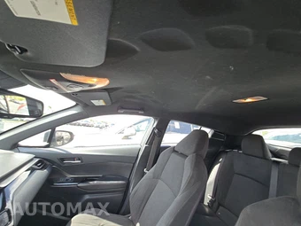 2019 Toyota C-HR XLE – miniatura 17