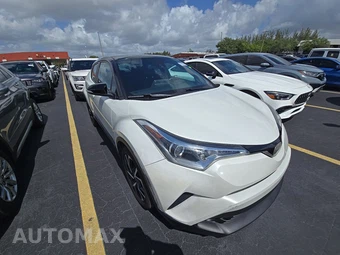 2019 Toyota C-HR XLE – miniatura 3
