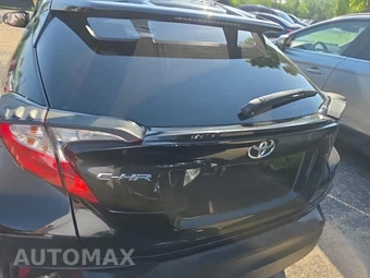 2019 Toyota C-HR XLE - miniatura 5