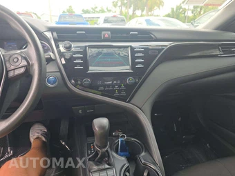 2019 Toyota Camry Hybrid LE - miniatura 7