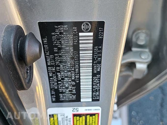 2019 Toyota Camry Hybrid SE - miniatura 14