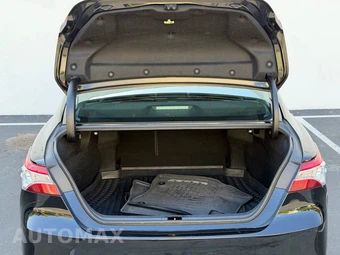 2019 Toyota Camry Hybrid XLE - miniatura 12