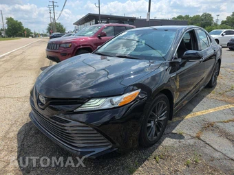 2019 Toyota Camry Hybrid XLE