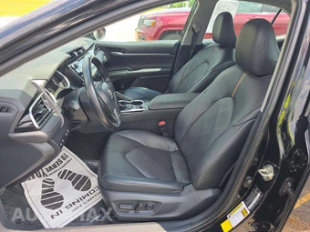 2019 Toyota Camry Hybrid XLE - miniatura 6