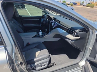2019 Toyota Camry Hybrid XLE - miniatura 18