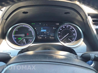 2019 Toyota Camry Hybrid XLE - miniatura 9
