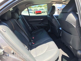 2019 Toyota Camry Hybrid XLE - miniatura 16