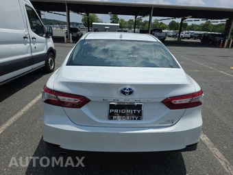 2019 Toyota Camry Hybrid XLE - miniatura 5