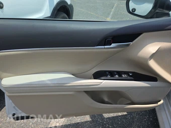 2019 Toyota Camry Hybrid XLE - miniatura 9