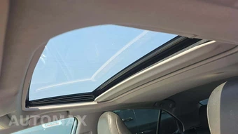 2019 Toyota Camry Hybrid XLE - miniatura 17