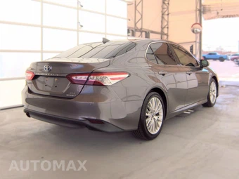 2019 Toyota Camry Hybrid XLE - miniatura 4