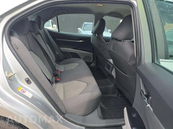 2019 Toyota Camry LE - miniatura 13