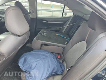 2019 Toyota Camry LE - miniatura 13