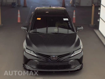 2019 Toyota Camry LE - miniatura 2