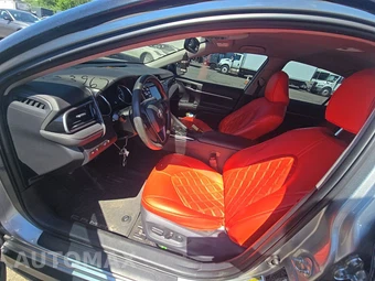 2019 Toyota Camry LE - miniatura 7