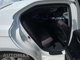 2019 Toyota Camry LE - miniatura 16