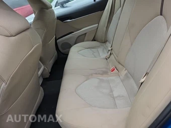 2019 Toyota Camry LE - miniatura 16