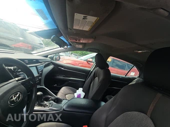 2019 Toyota Camry LE - miniatura 19