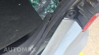 2019 Toyota Camry LE - miniatura 25