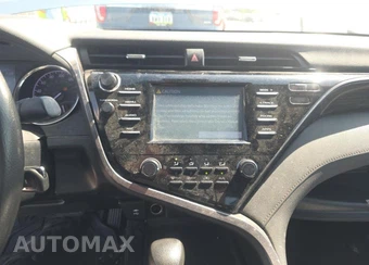 2019 Toyota Camry LE - miniatura 11