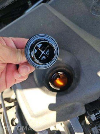 2019 Toyota Camry LE - miniatura 36