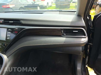 2019 Toyota Camry LE – miniatura 16