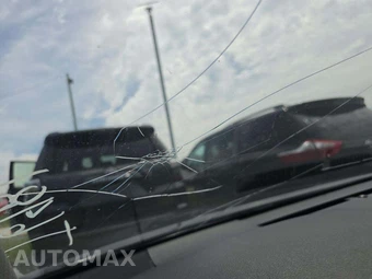 2019 Toyota Camry LE – miniatura 20