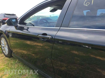 2019 Toyota Camry LE – miniatura 24