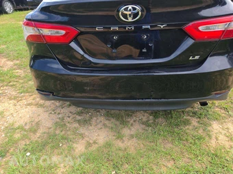 2019 Toyota Camry LE – miniatura 25