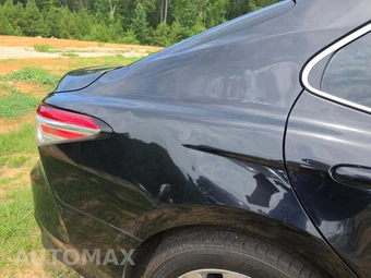 2019 Toyota Camry LE – miniatura 27