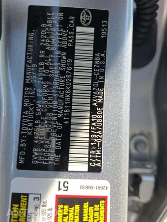 2019 Toyota Camry LE - miniatura 5