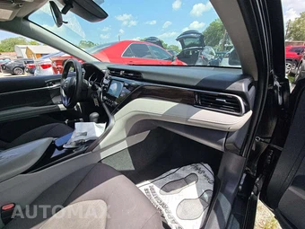 2019 Toyota Camry LE - miniatura 19