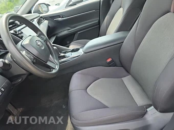 2019 Toyota Camry LE - miniatura 13