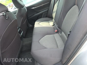 2019 Toyota Camry LE - miniatura 16