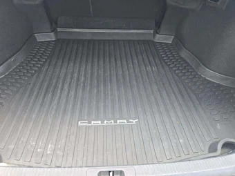 2019 Toyota Camry LE - miniatura 11