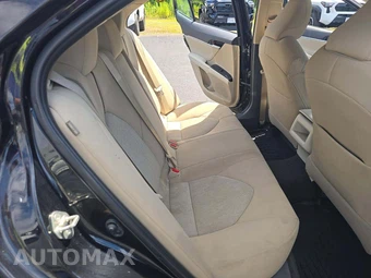 2019 Toyota Camry LE - miniatura 13