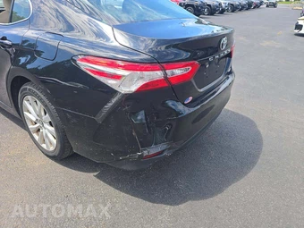 2019 Toyota Camry LE - miniatura 18